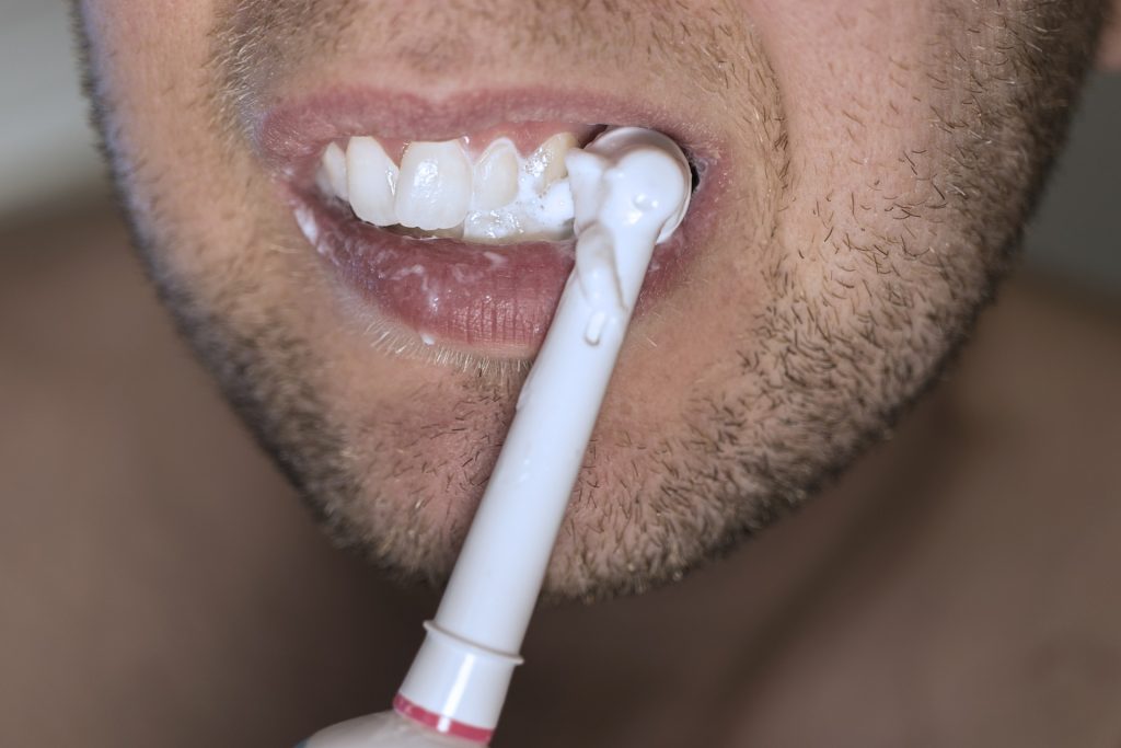 Retrouvez les dents blanches quand on est fumeur ou ex-fumeur