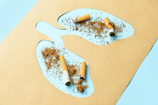 Combien de temps la cigarette reste-t-elle dans les poumons 